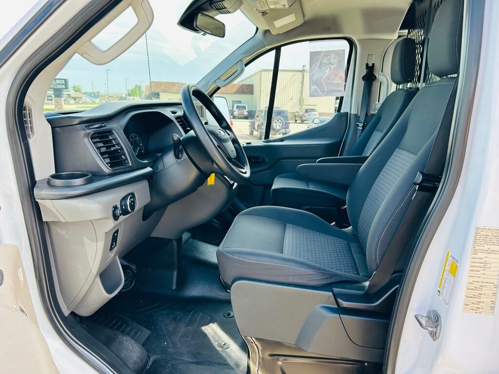 2023 Ford Transit photo 2