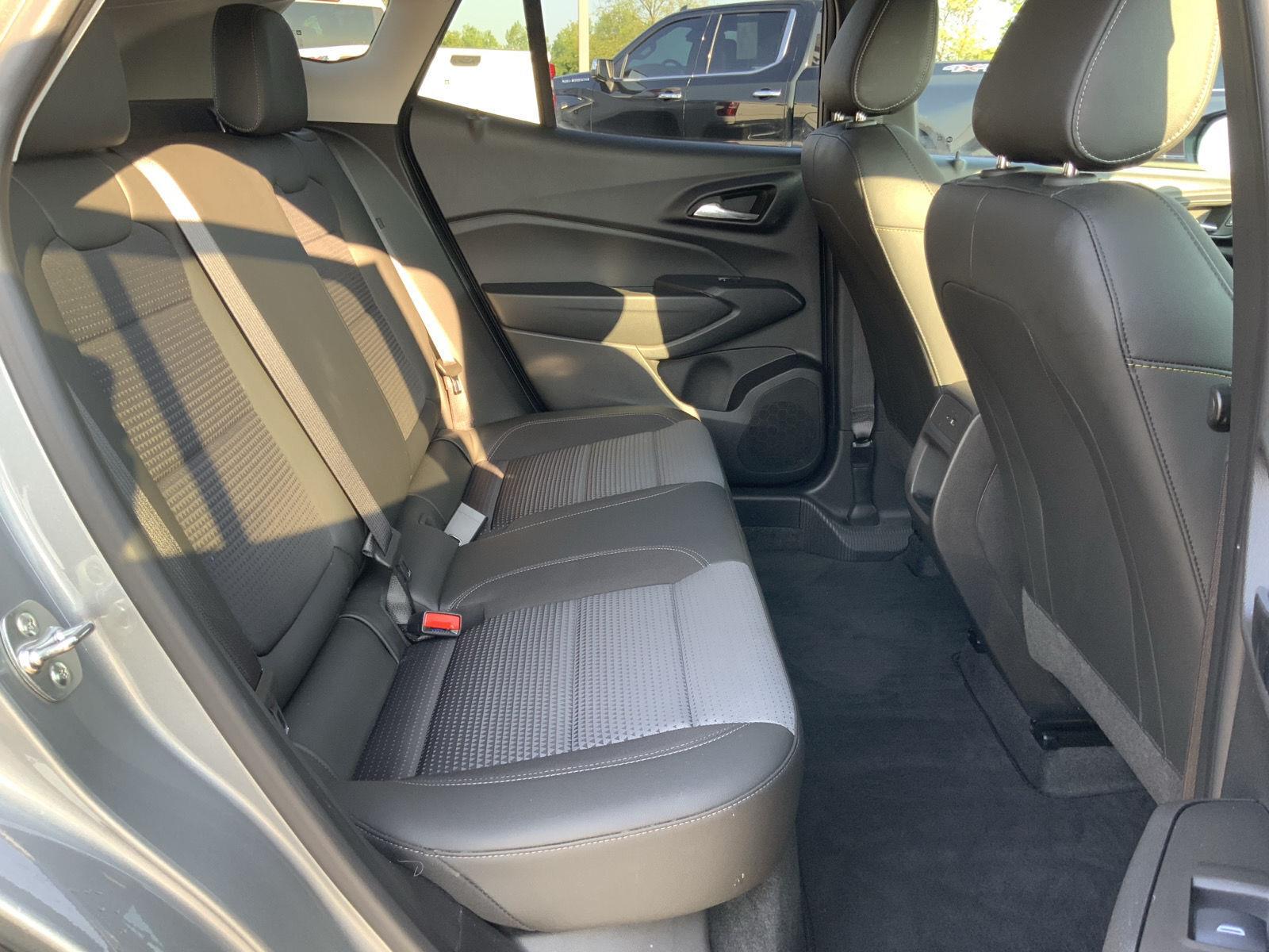 2025 Chevrolet Trax LT - Photo 51