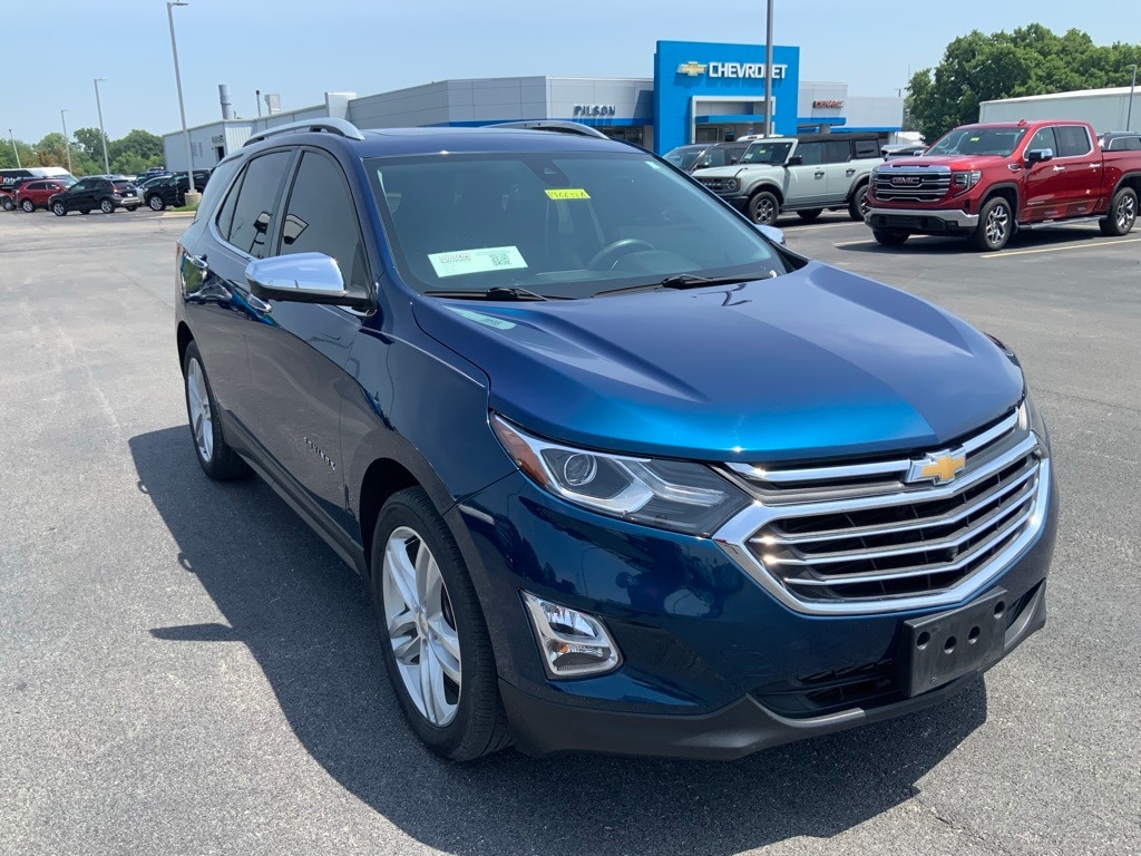 Used 2019 Chevrolet Equinox Premier with VIN 2GNAXYEXXK6220610 for sale in Clinton, IN