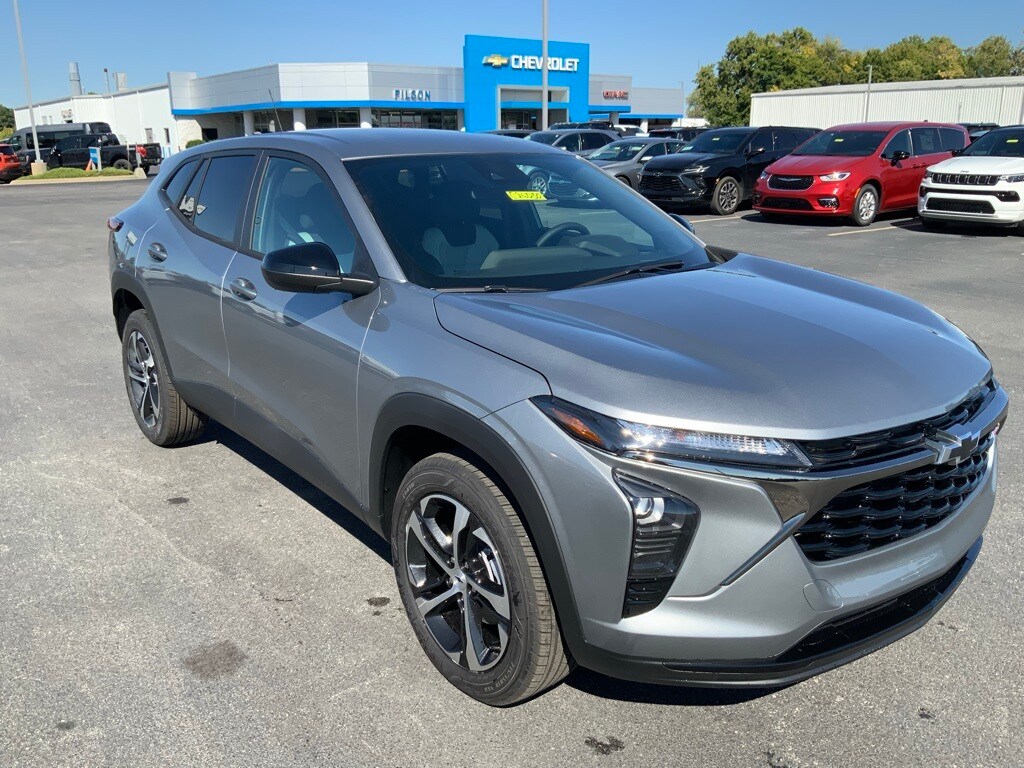 2026 Chevrolet Trax photo 2