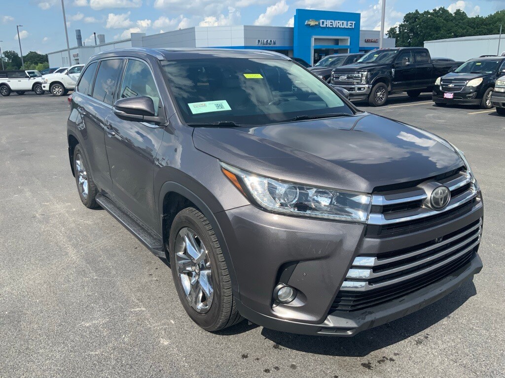 2018 Toyota Highlander Limited Platinum photo 2