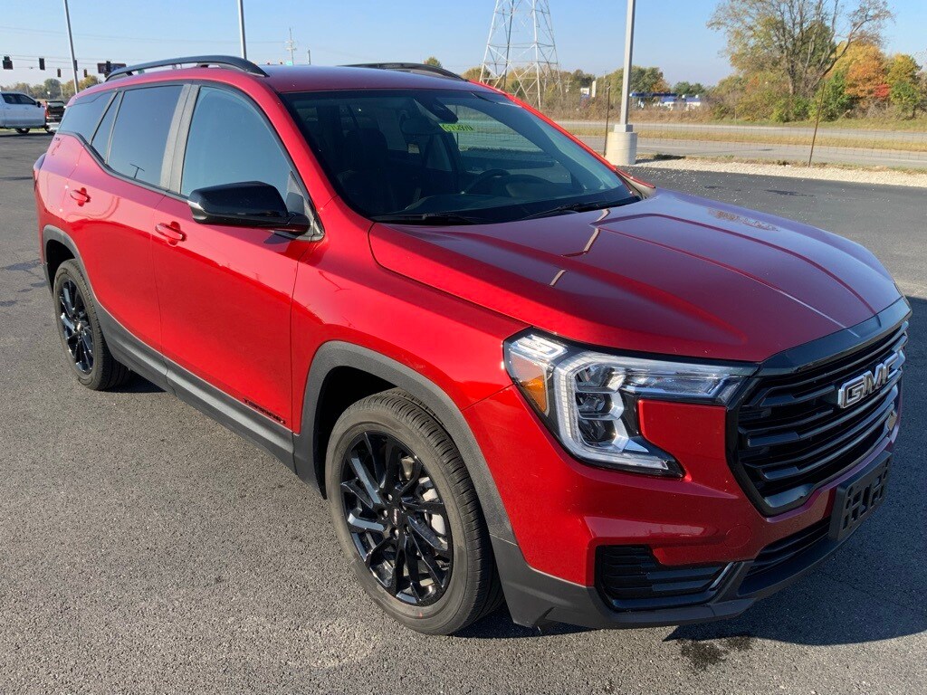 Used 2023 GMC Terrain SLE SUV