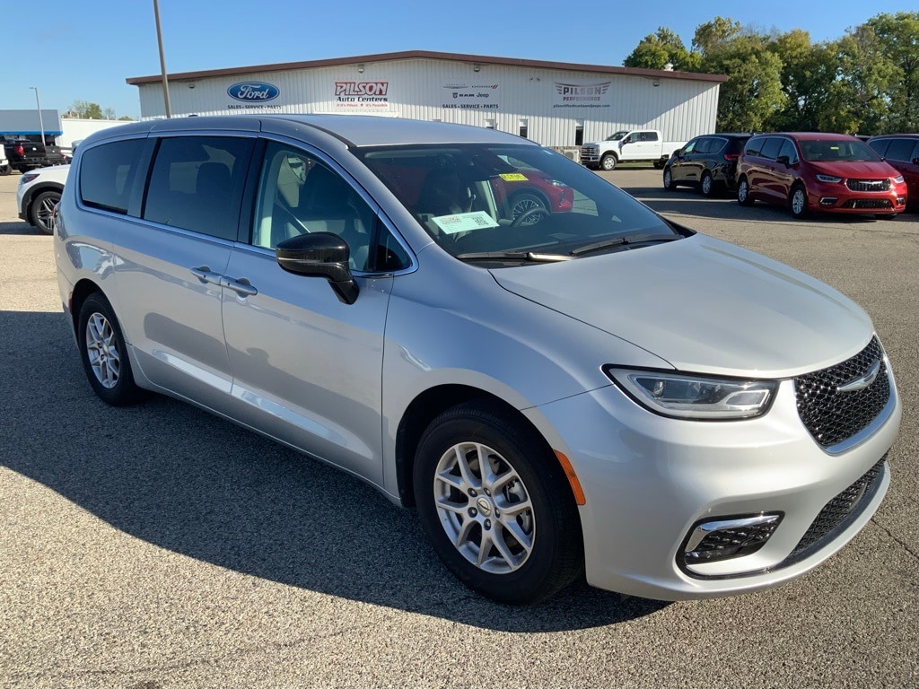 Used 2024 Chrysler Pacifica Touring L Van Passenger Van