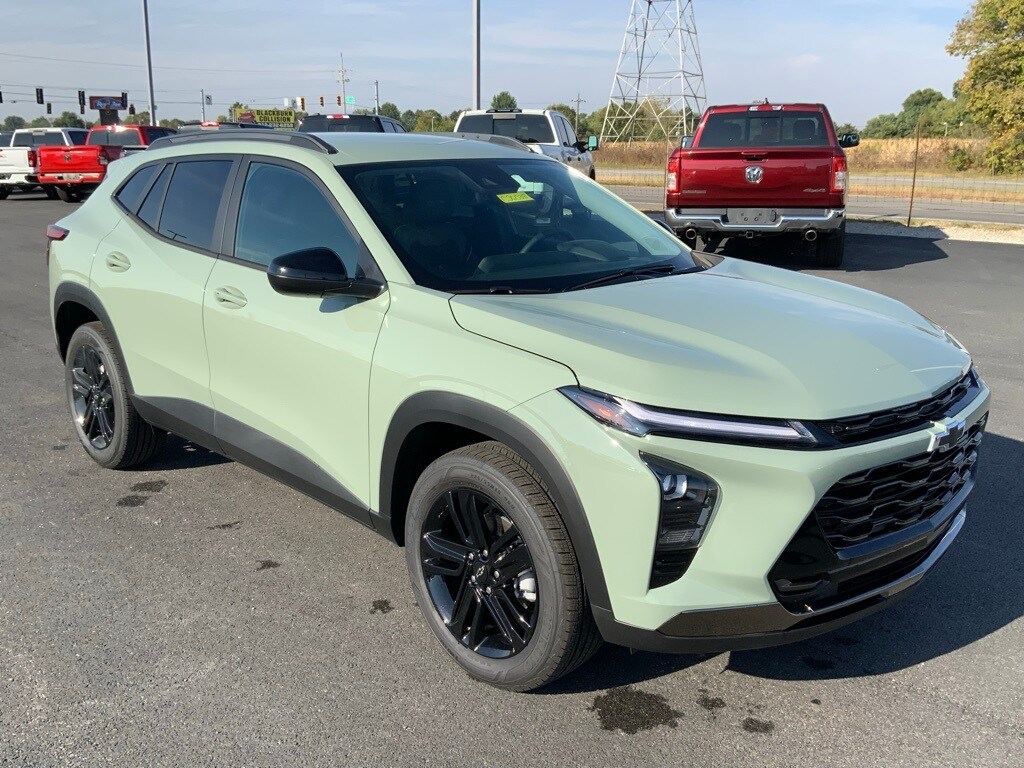 2026 Chevrolet Trax ACTIV photo 2