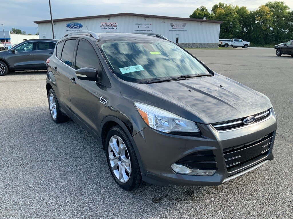 2015 Ford Escape Titanium photo 2
