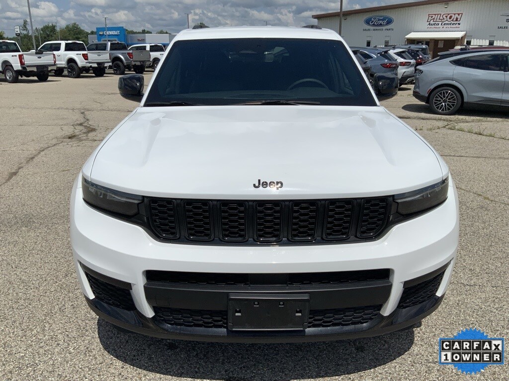 2024 Jeep Grand Cherokee Altitude photo 3