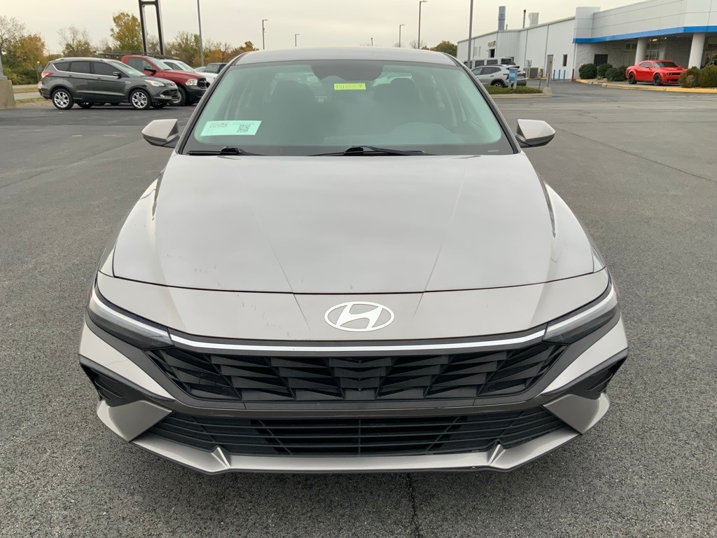 Used 2024 Hyundai Elantra SEL Sedan