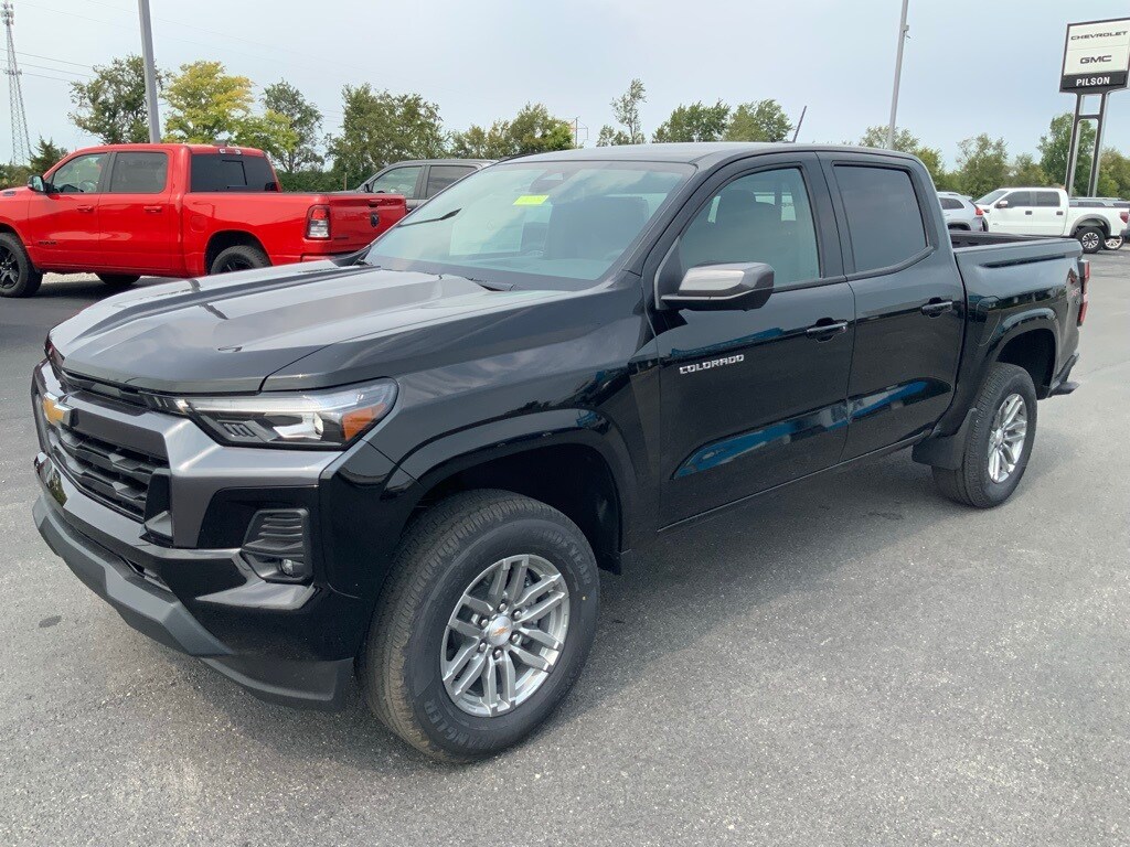 2026 Chevrolet Colorado LT photo 4