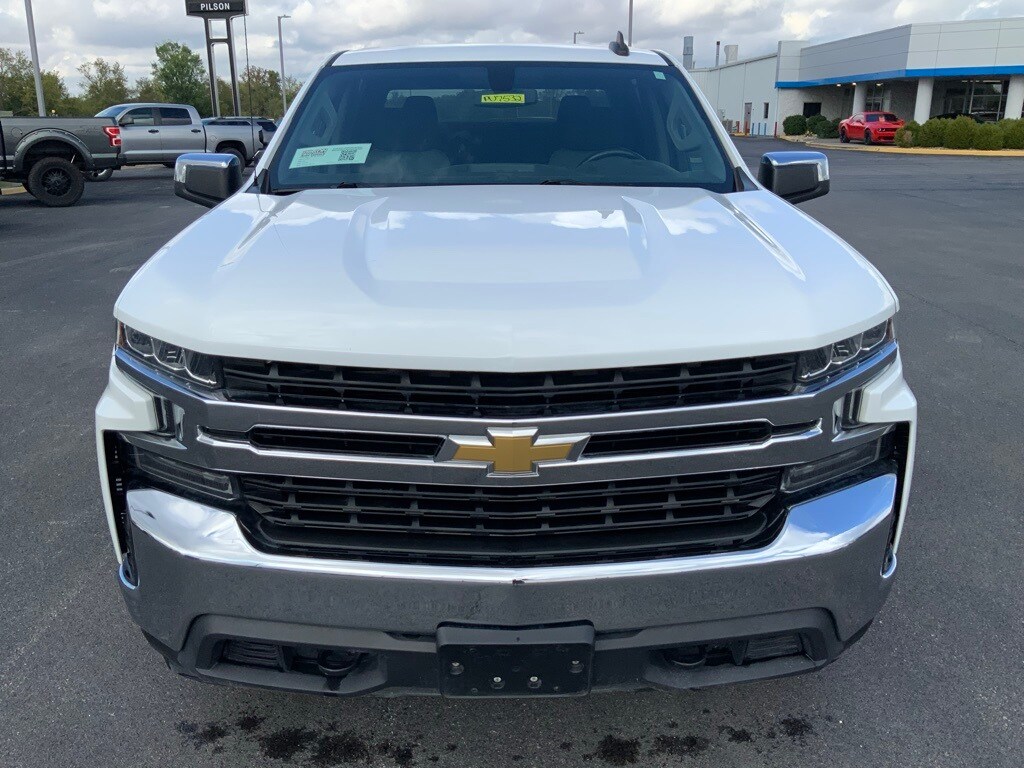2022 Chevrolet Silverado 1500 LT photo 3
