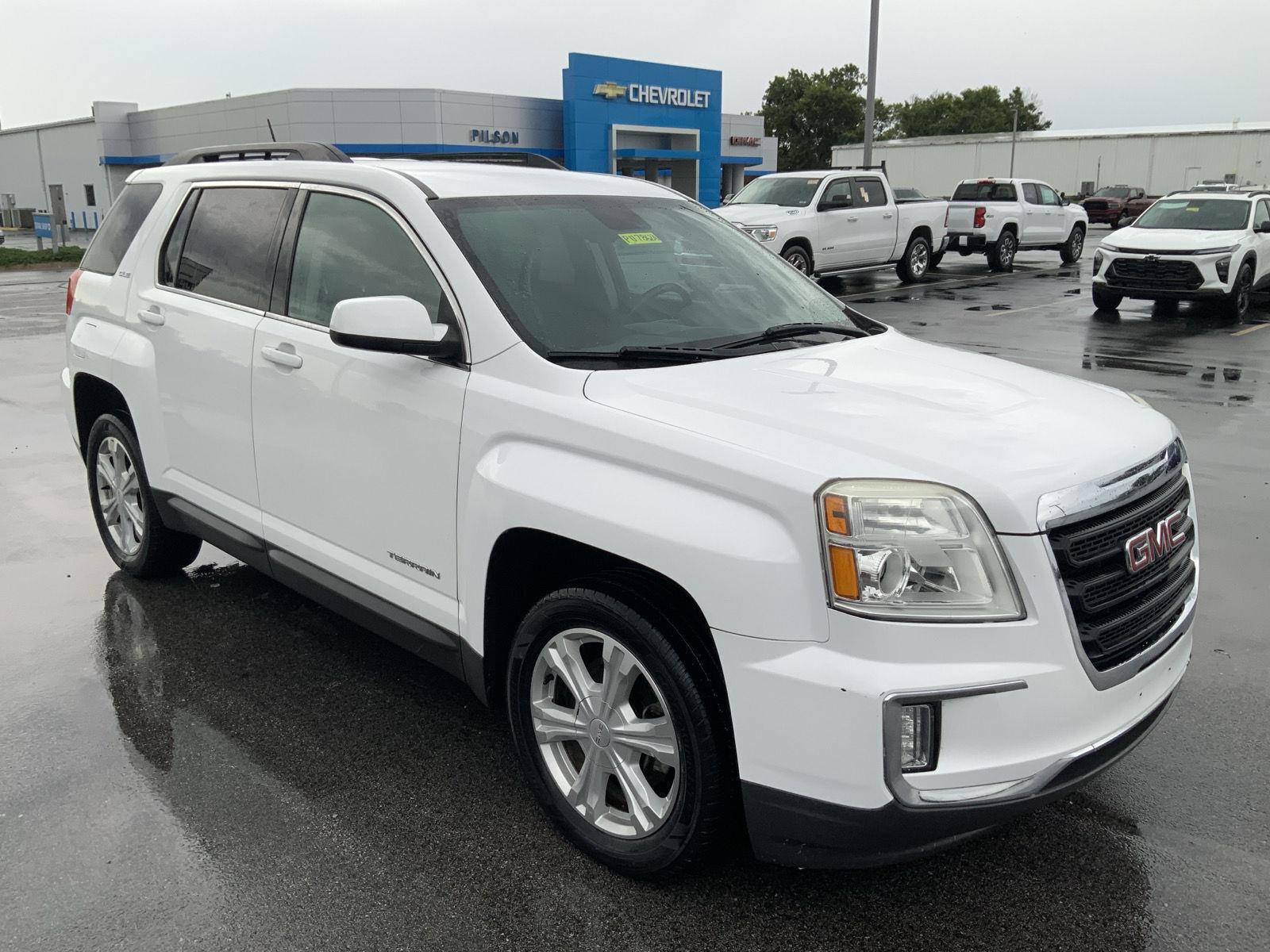 Used 2017 GMC Terrain SLE-2 with VIN 2GKALNEK8H6322976 for sale in Mattoon, IL