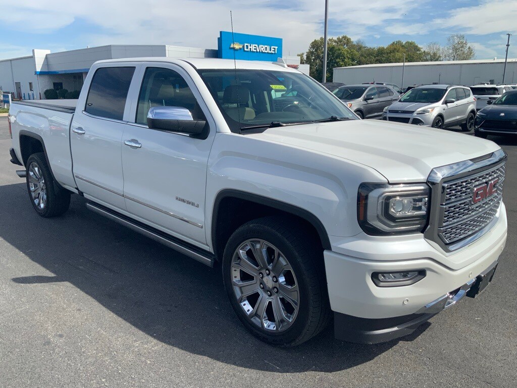 2017 Gmc Sierra Denali photo 2