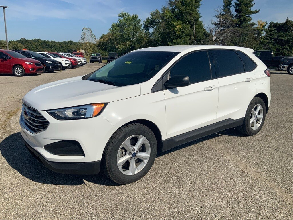2020 Ford Edge SE photo 4