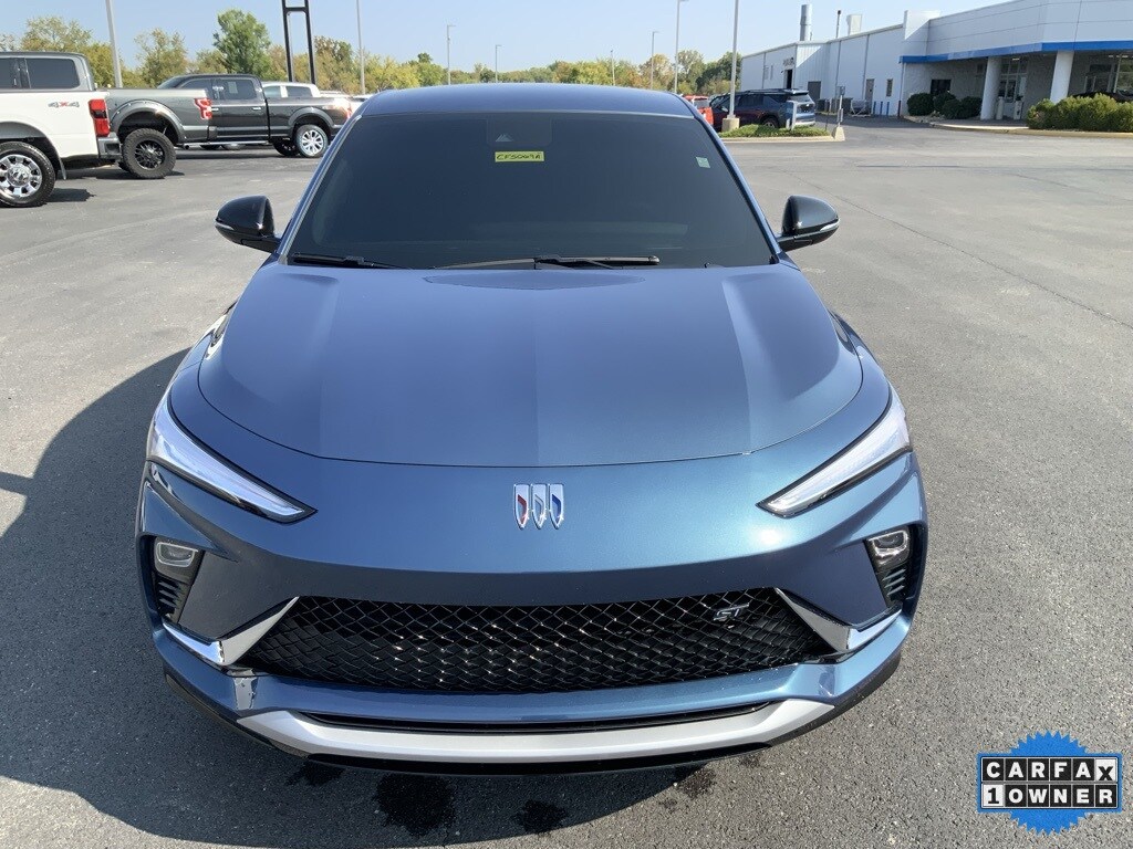 2025 Buick Envista ST photo 3
