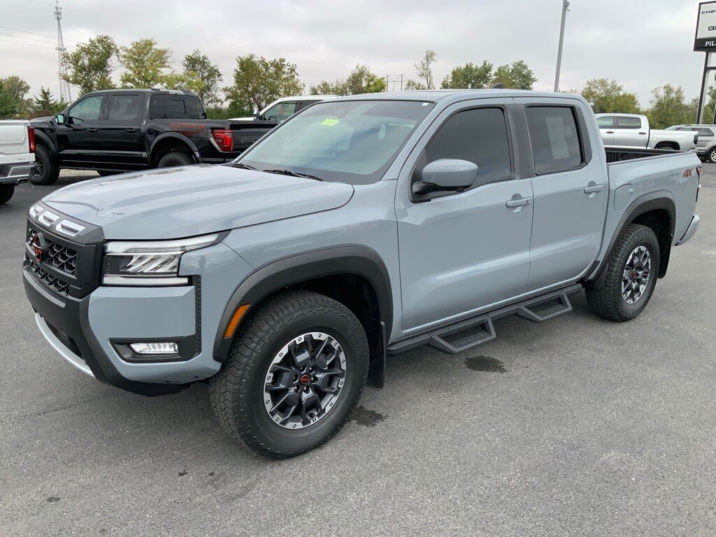 2025 Nissan Frontier PRO-4X photo 4
