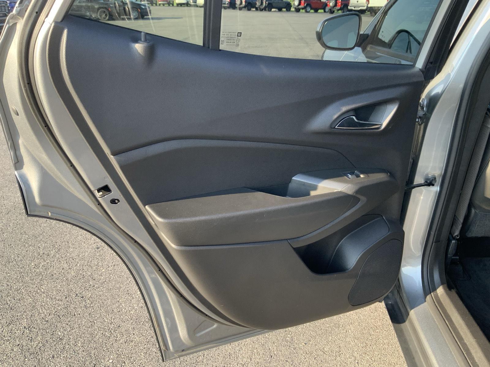 2025 Chevrolet Trax LT - Photo 48