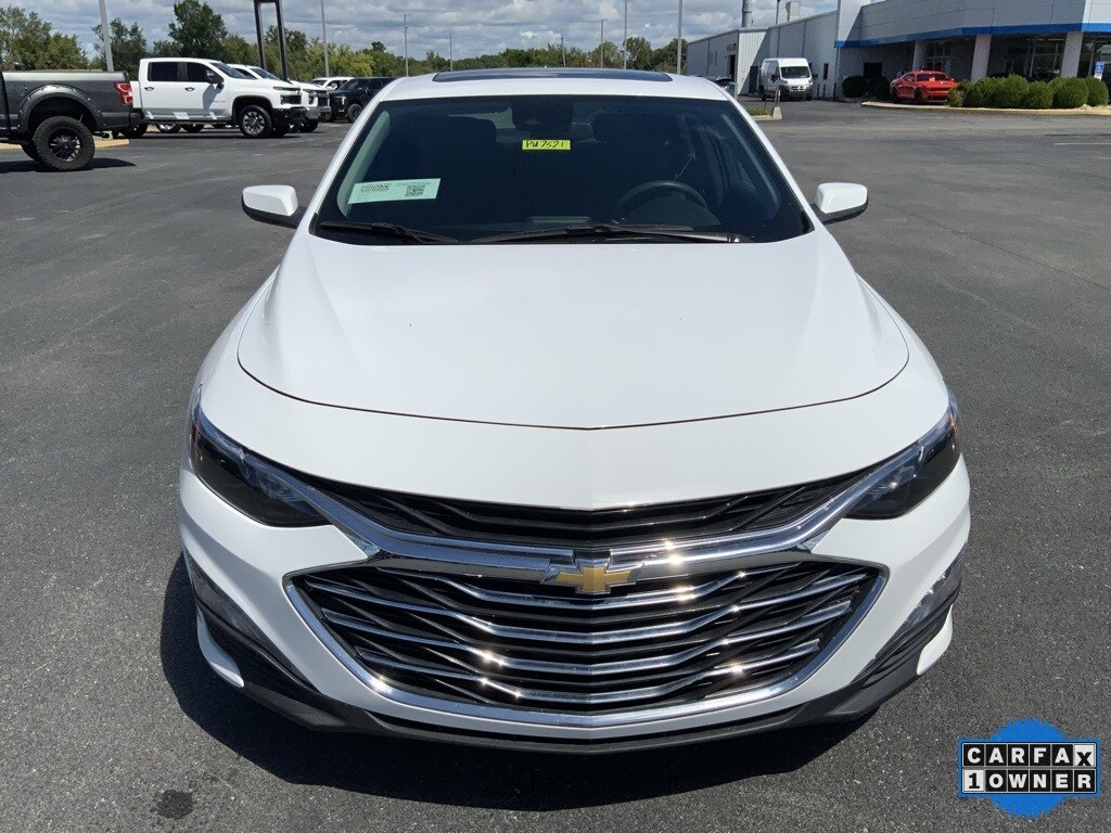 2024 Chevrolet Malibu 1LT photo 3