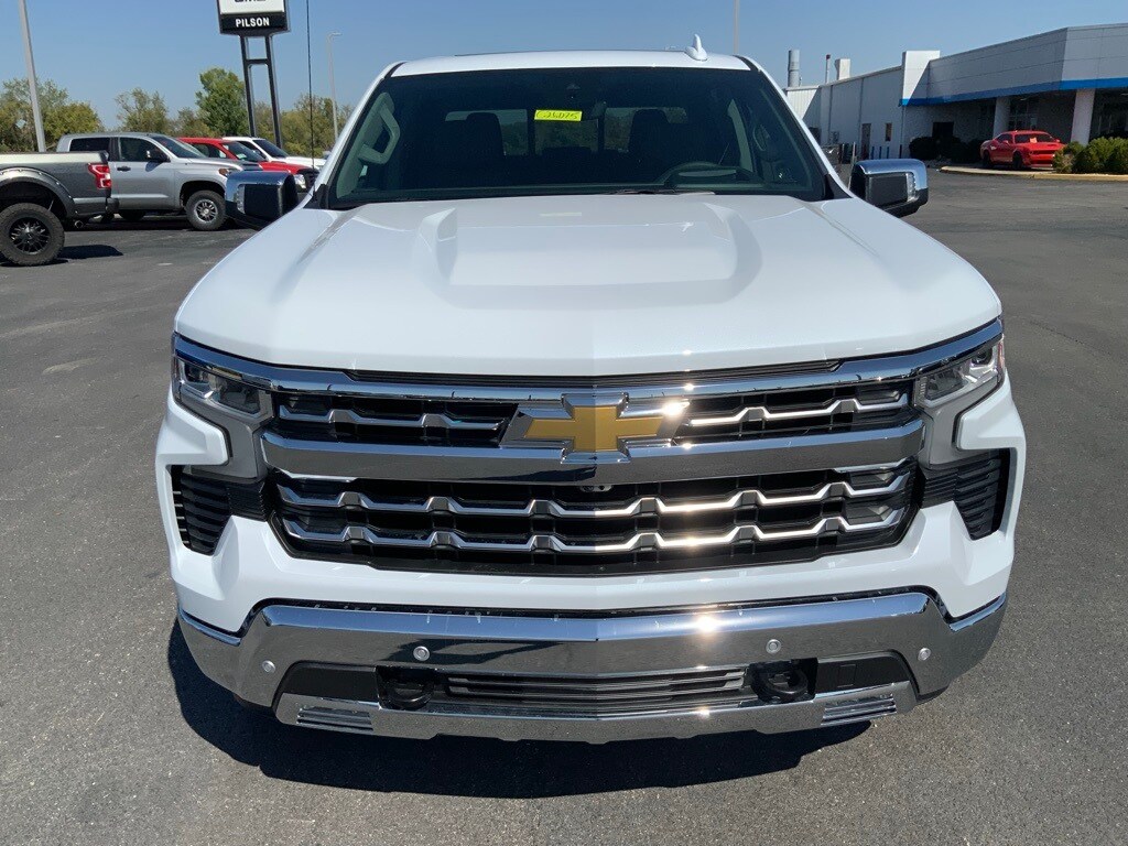 2026 Chevrolet Silverado 1500 LTZ photo 2