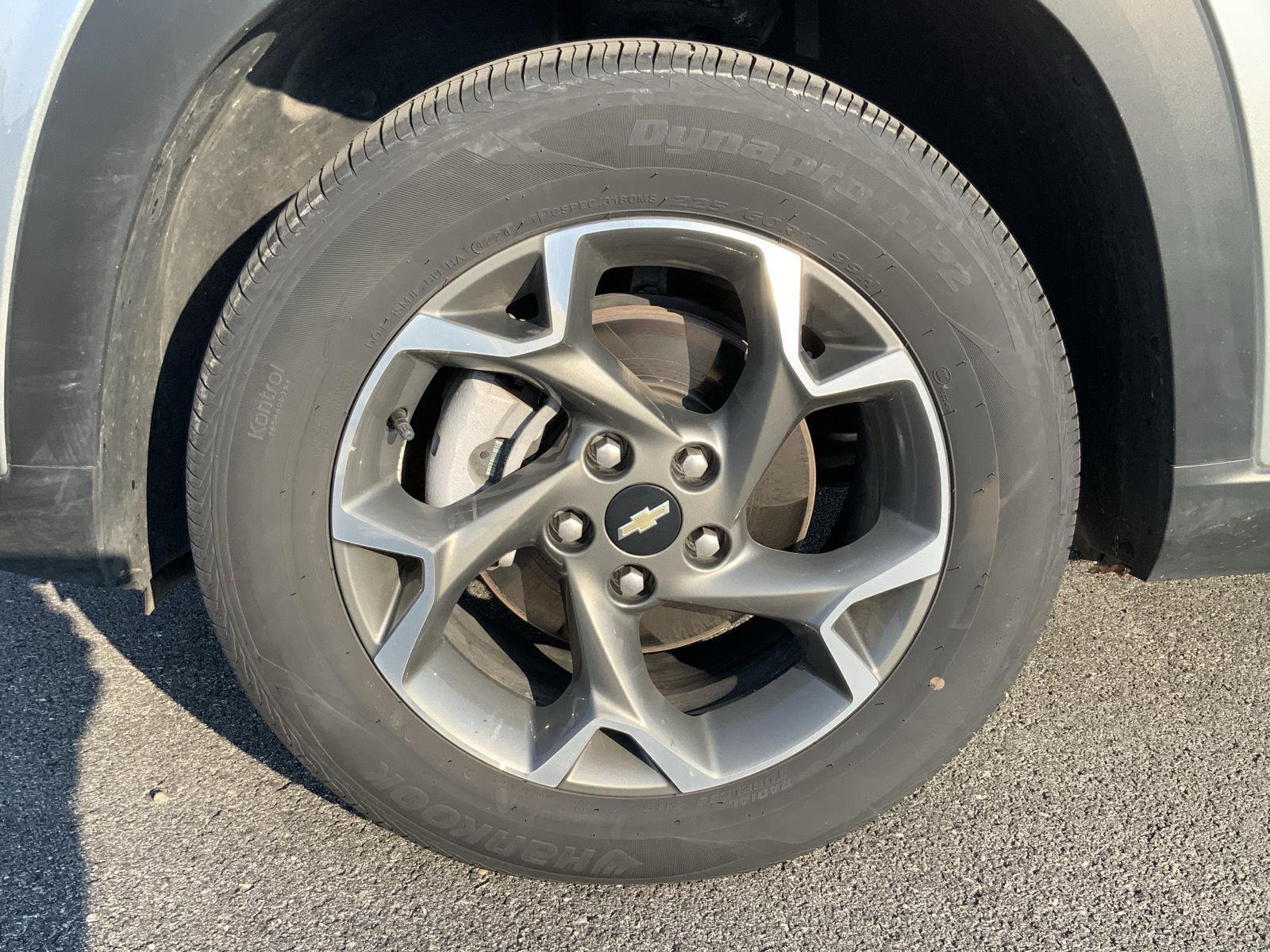 2025 Chevrolet Trax LT - Photo 18