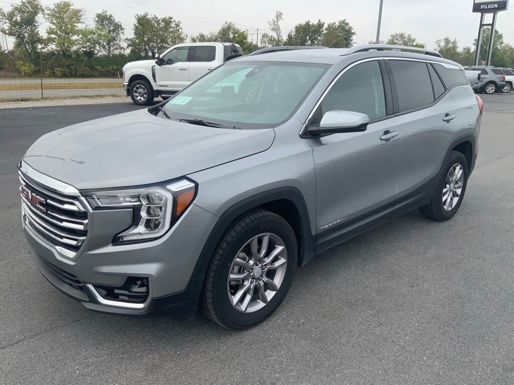 2024 Gmc Terrain SLT photo 3