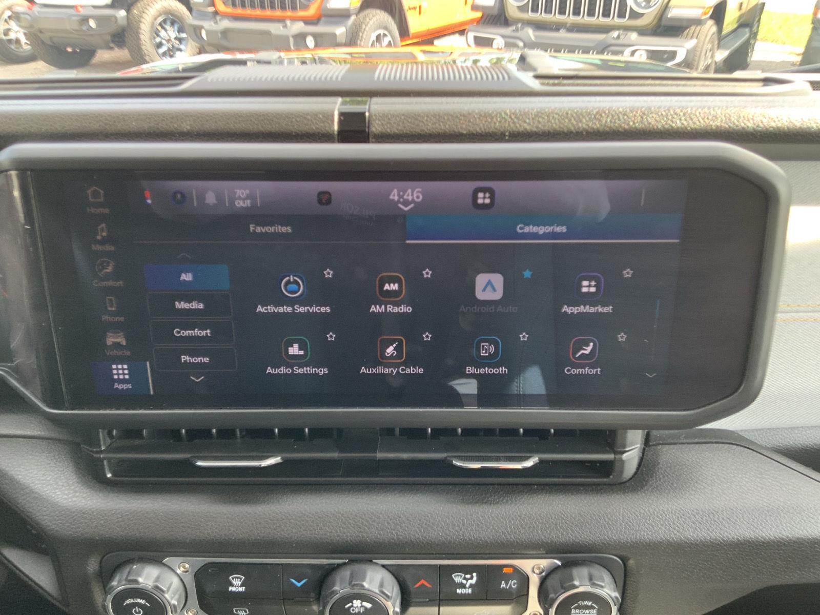 2025 Jeep Gladiator Nighthawk - Photo 32