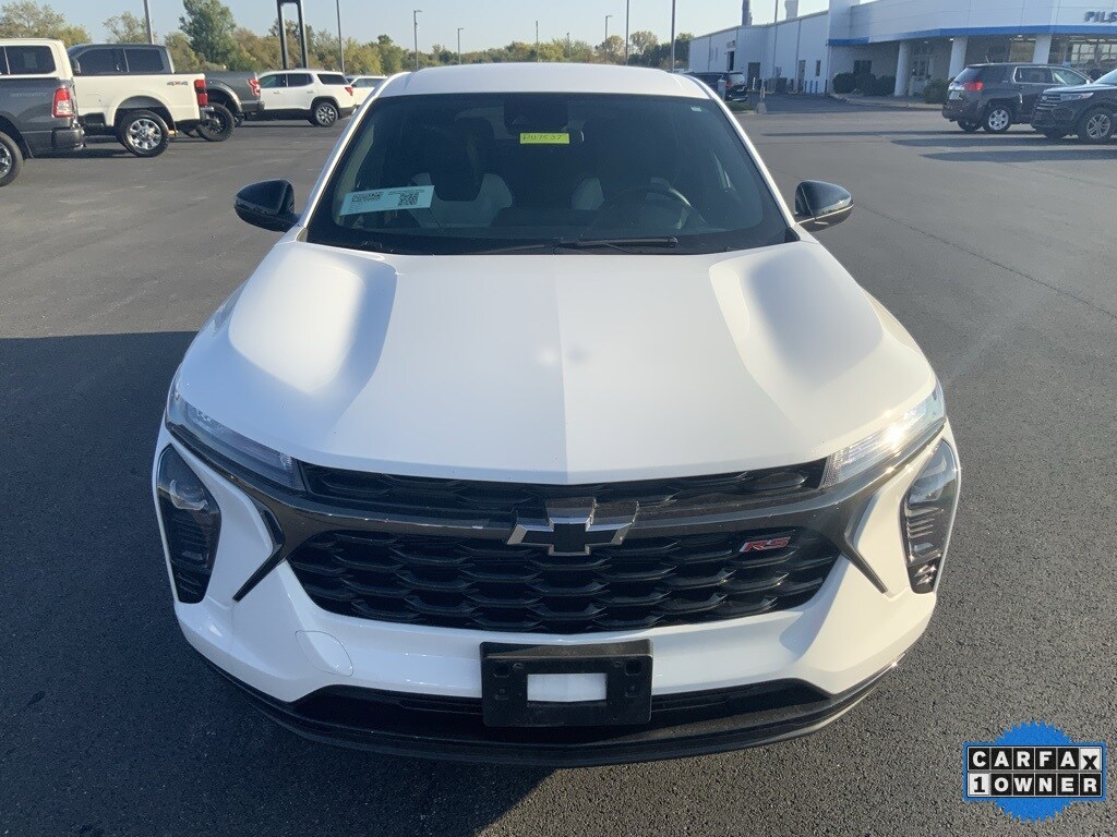 2024 Chevrolet Trax photo 3
