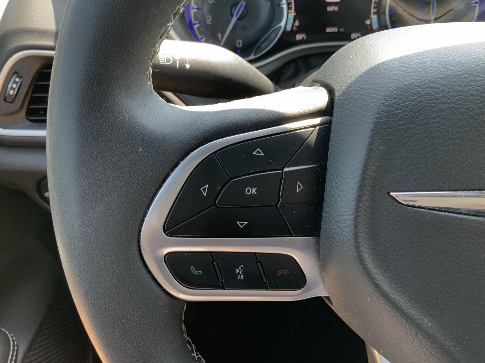 2025 Chrysler Pacifica Select - Photo 24