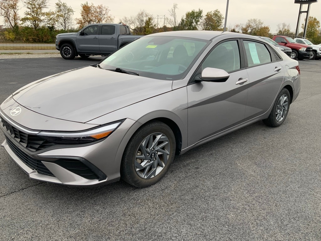 Used 2024 Hyundai Elantra SEL Sedan