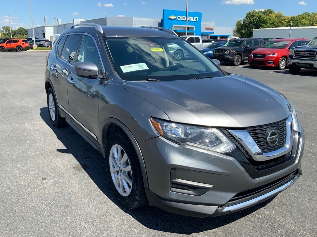 Used 2019 Nissan Rogue SV with VIN KNMAT2MT8KP534000 for sale in Clinton, IN