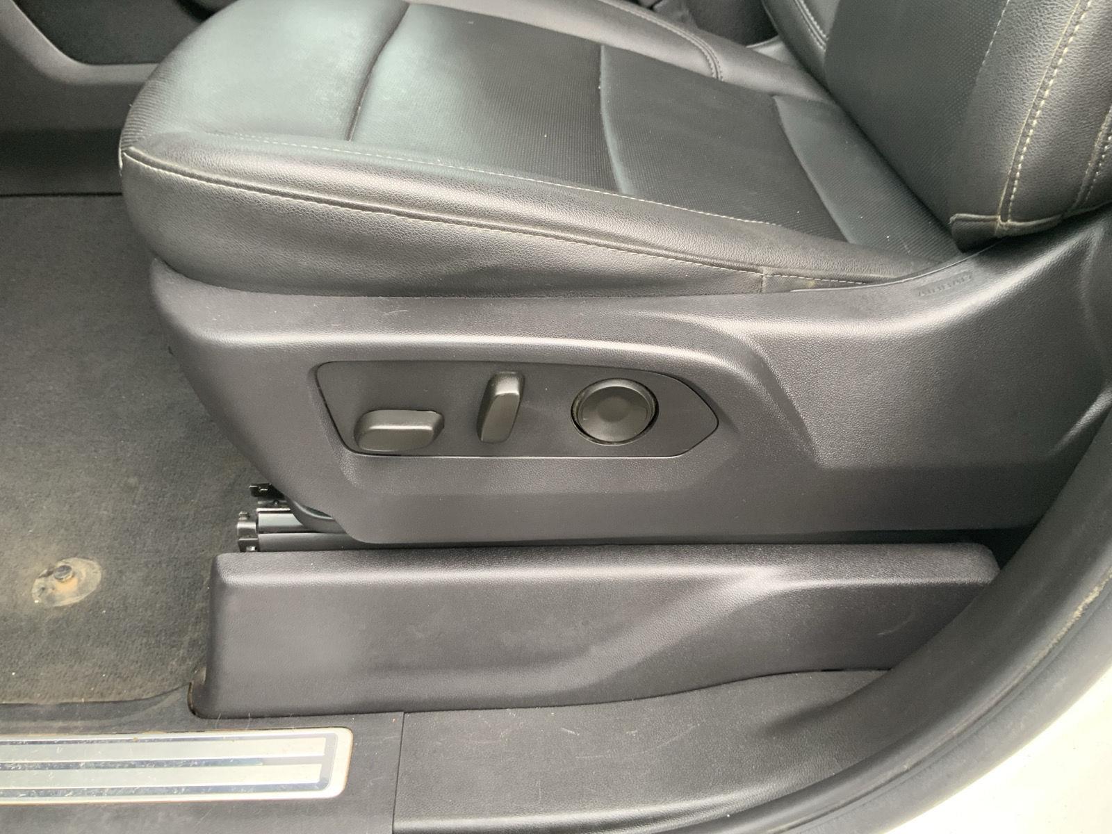2024 Chevrolet Silverado 1500 LTZ - Photo 20