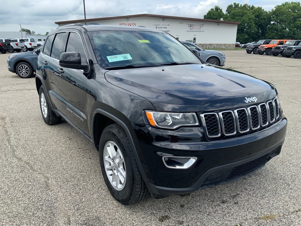 Used 2018 Jeep Grand Cherokee Laredo E with VIN 1C4RJFAG6JC287475 for sale in Clinton, IN