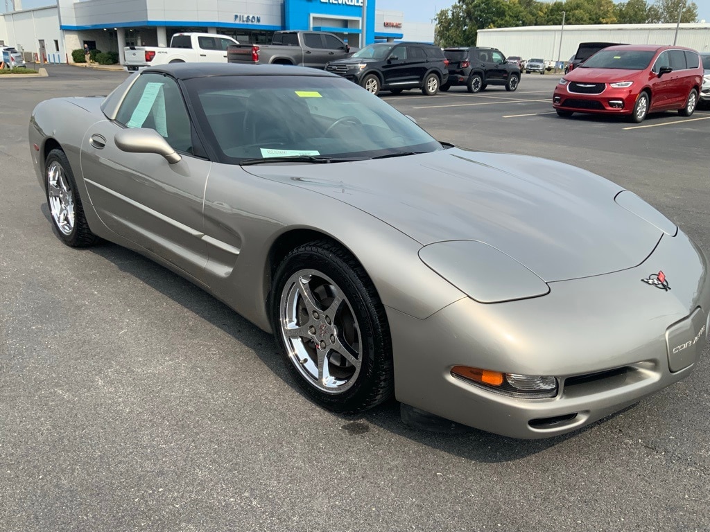 Used 2000 Chevrolet Corvette Base with VIN 1G1YY22G9Y5103362 for sale in Clinton, IN