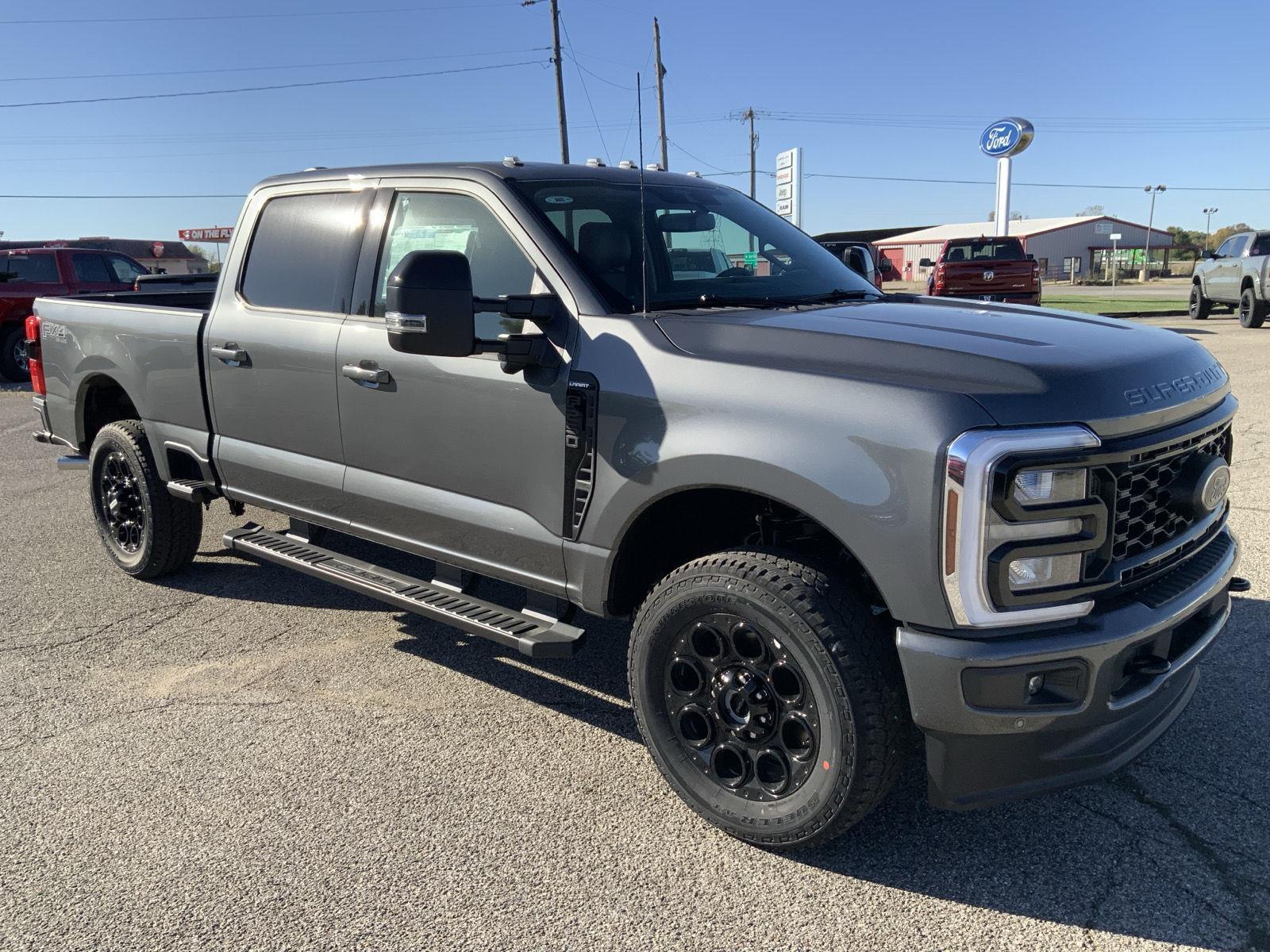 2026 Ford F-250 Lariat photo 2