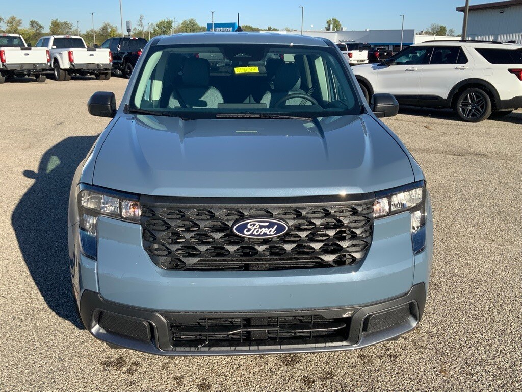 2025 Ford Maverick XLT photo 3