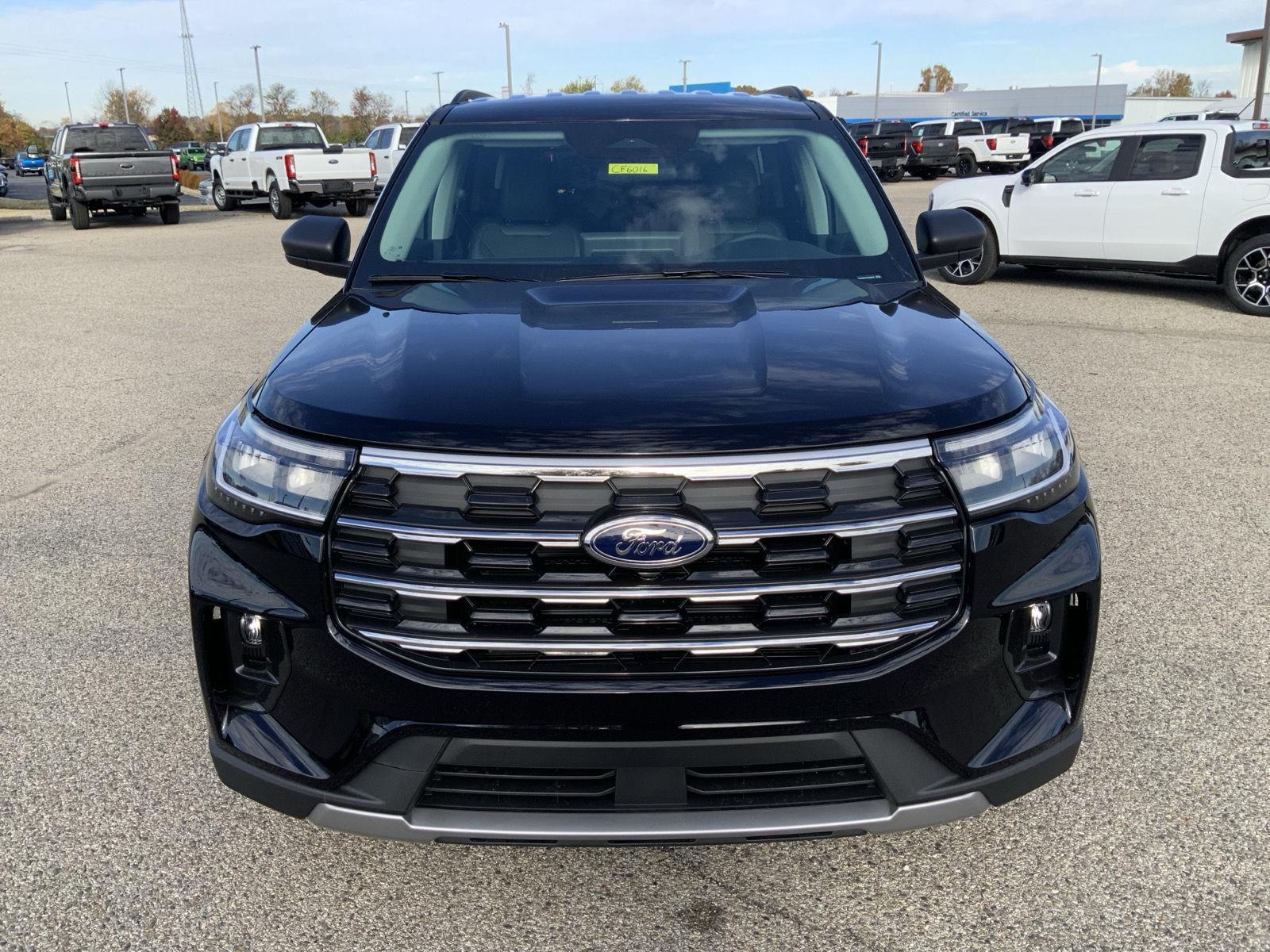 2026 Ford Explorer photo 3
