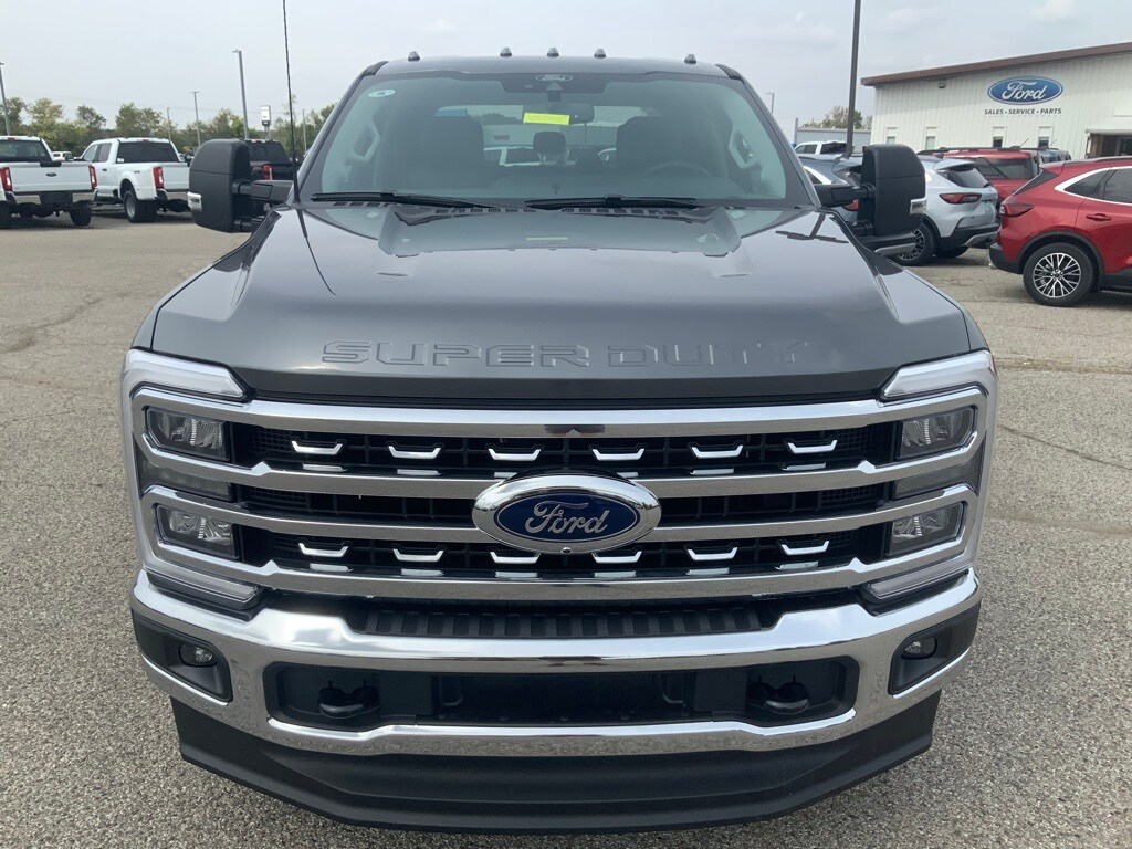 2026 Ford F-250 XLT photo 3