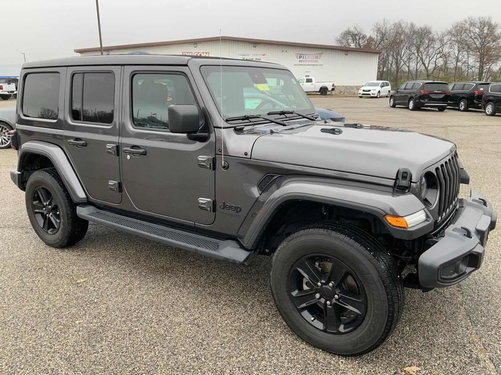 2020 Jeep Wrangler Unlimited Sahara Altitude photo 2