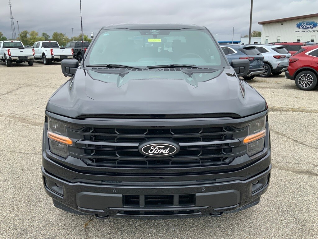 2025 Ford F-150 XLT photo 2