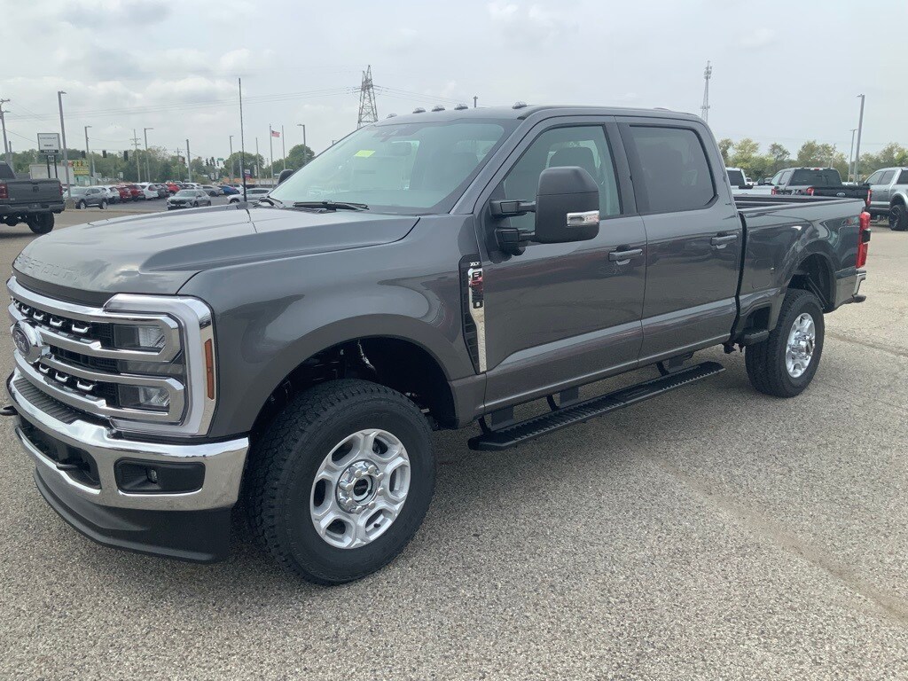 2026 Ford F-250 XLT photo 4