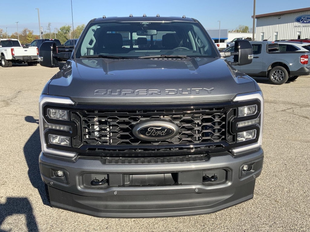 New 2026 Ford F-250 Super Duty Lariat Truck