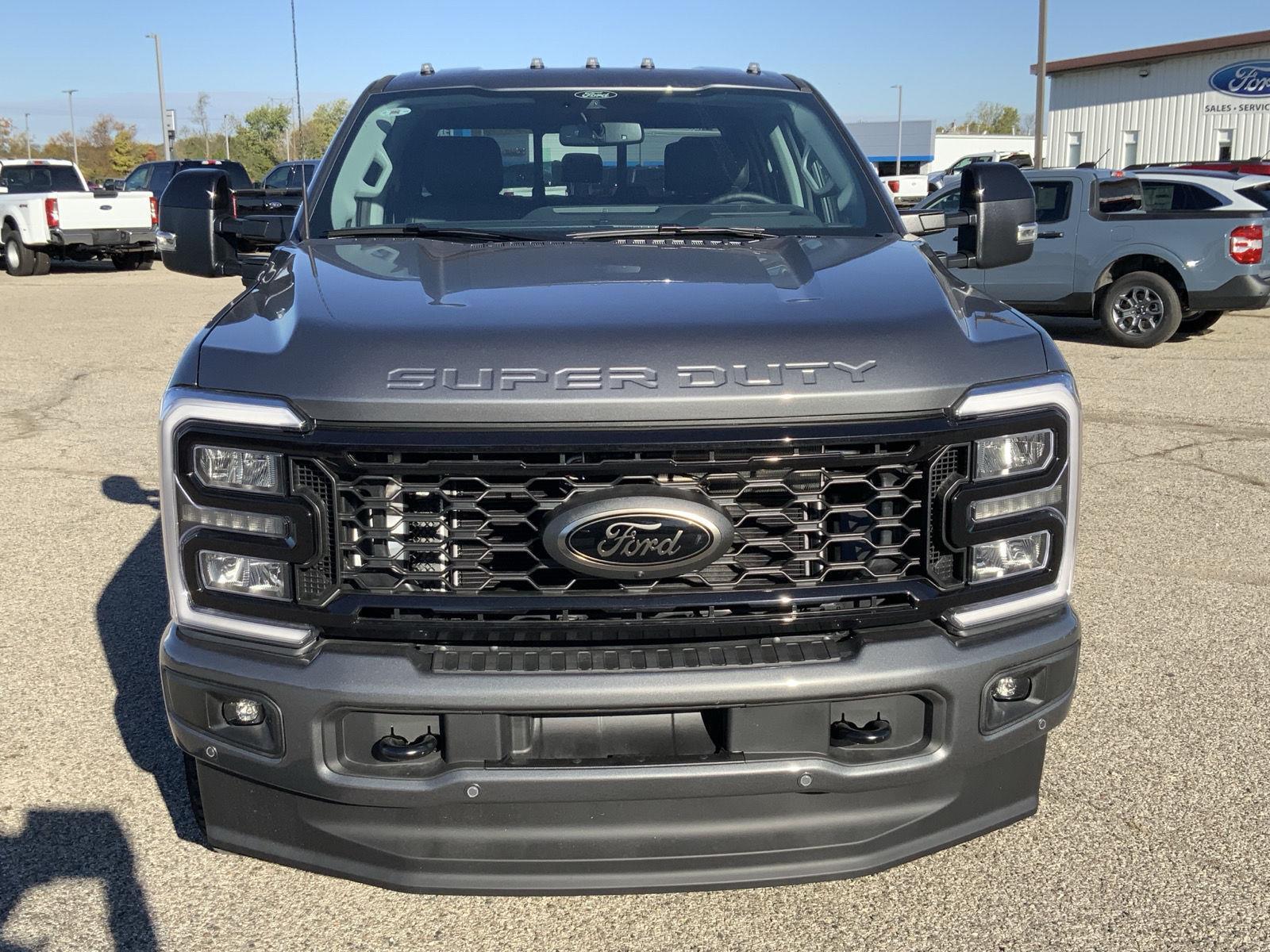 2026 Ford F-250 Lariat photo 3