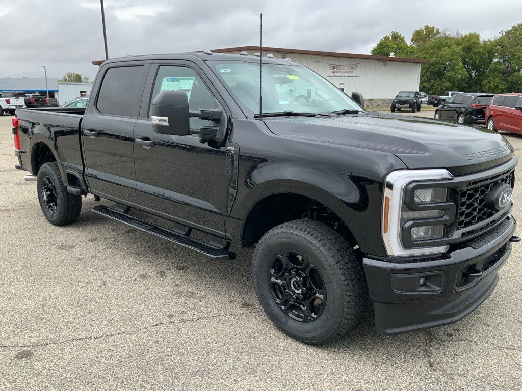 2026 Ford F-250 XL photo 2
