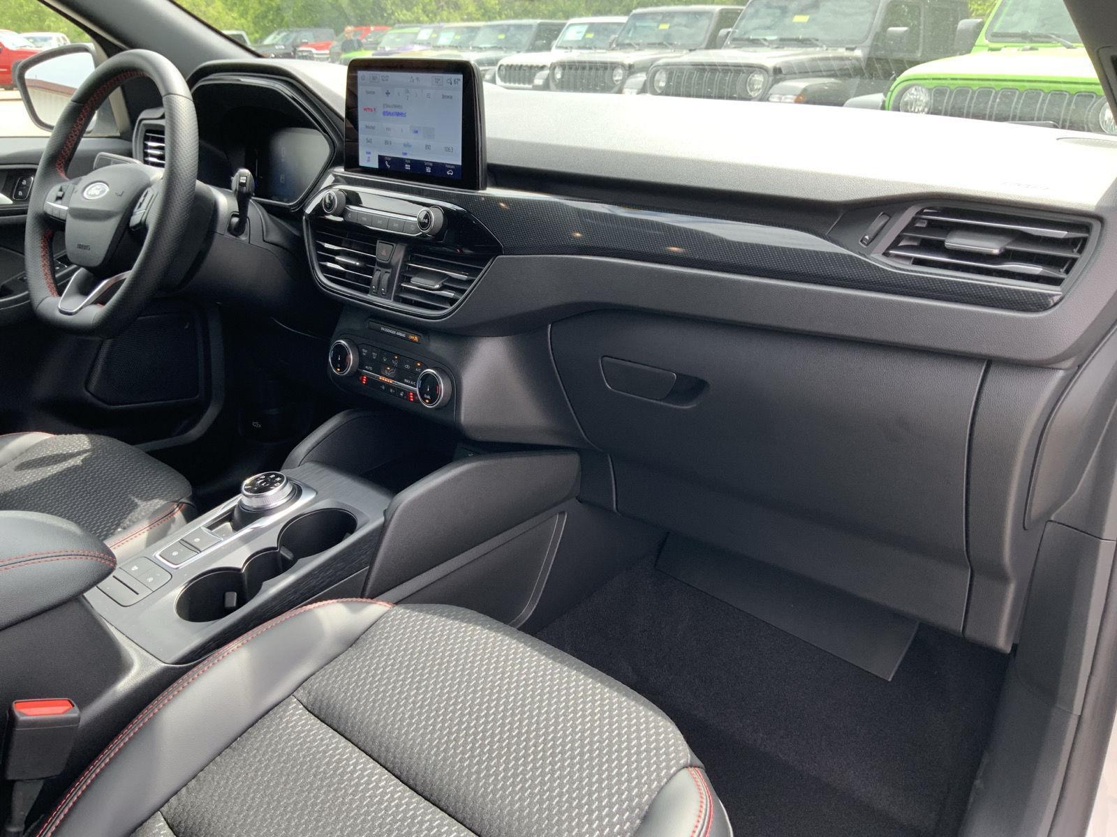 2026 Ford Escape ST-Line - Photo 59