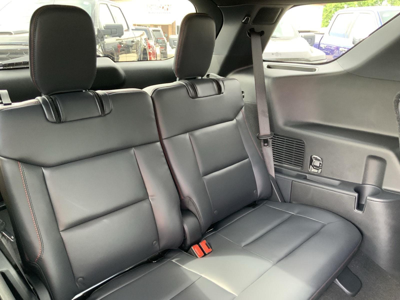 2026 Ford Explorer ST-Line - Photo 66