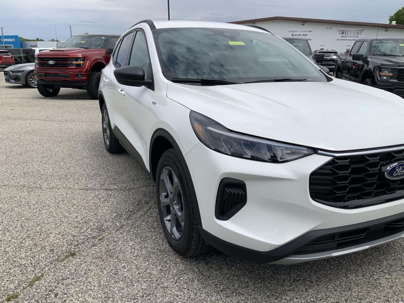2026 Ford Escape ST-Line - Photo 15