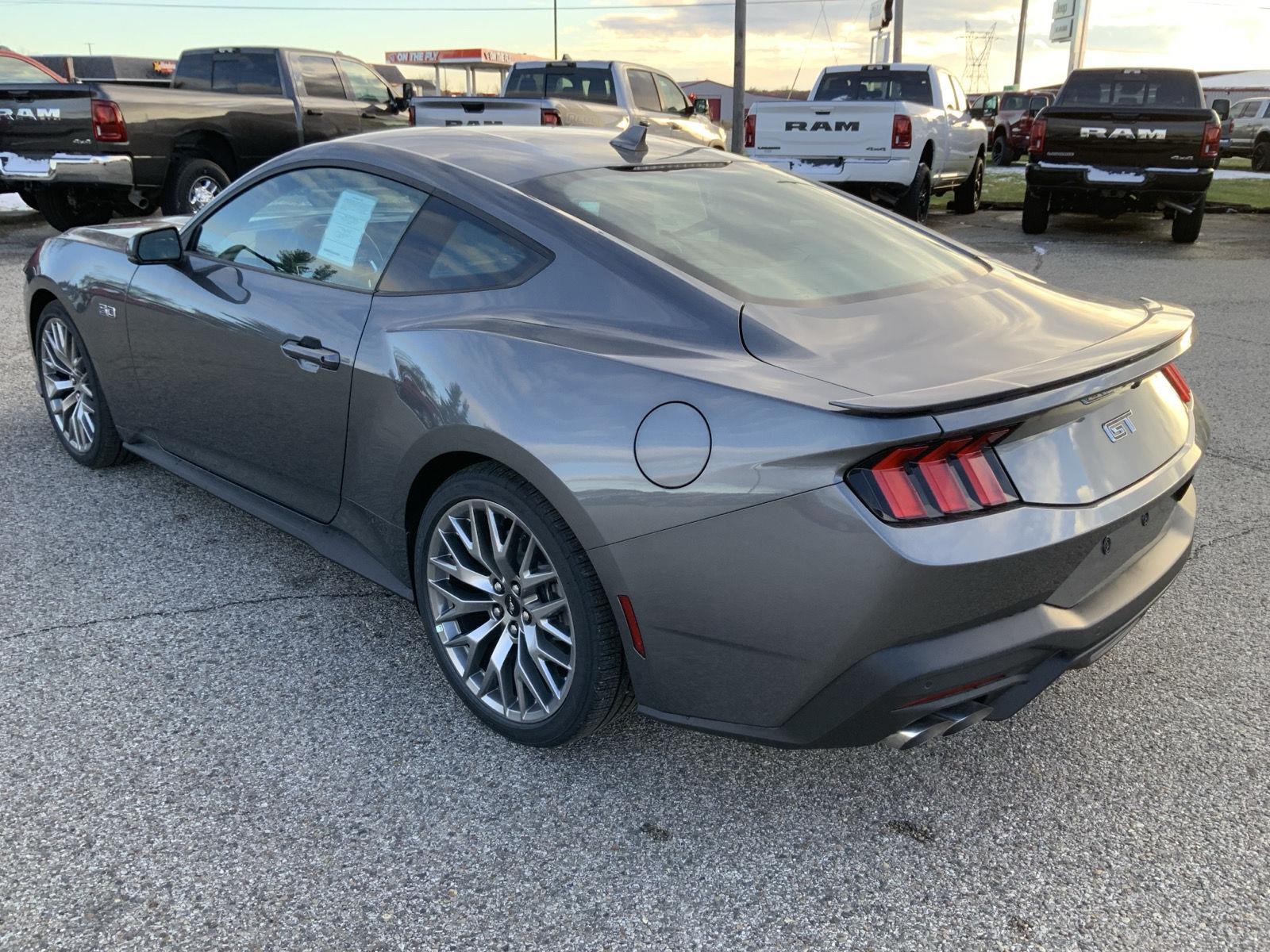 2025 Ford Mustang GT Premium Fastback - Photo 9