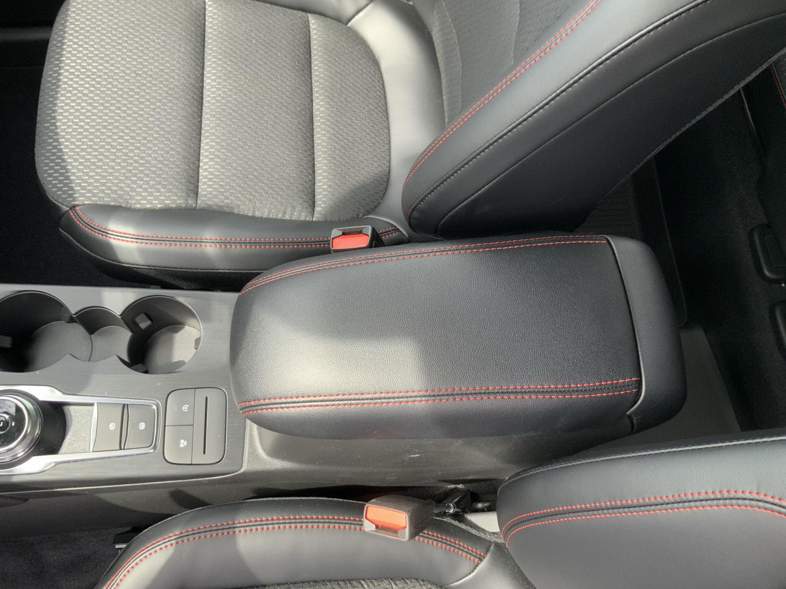 2026 Ford Escape ST-Line - Photo 49
