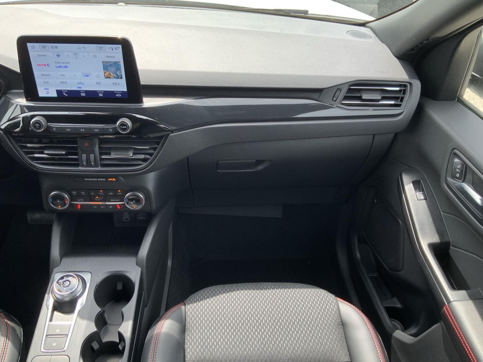 2026 Ford Escape ST-Line - Photo 60