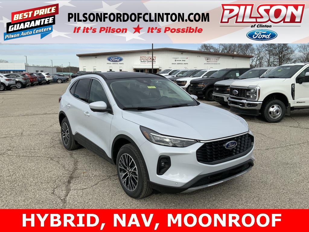 2025 Ford Escape PHEV's photo