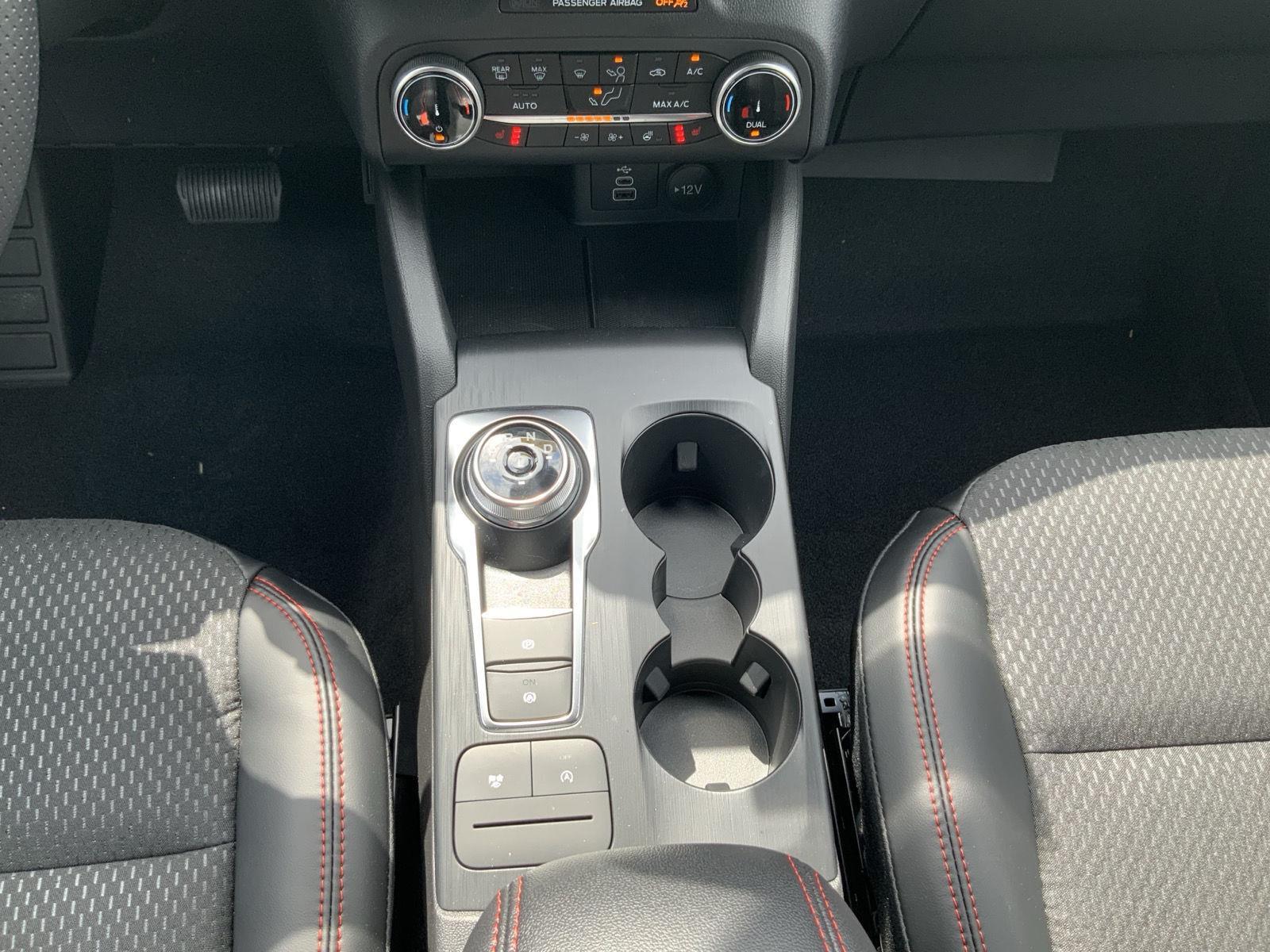 2026 Ford Escape ST-Line - Photo 45