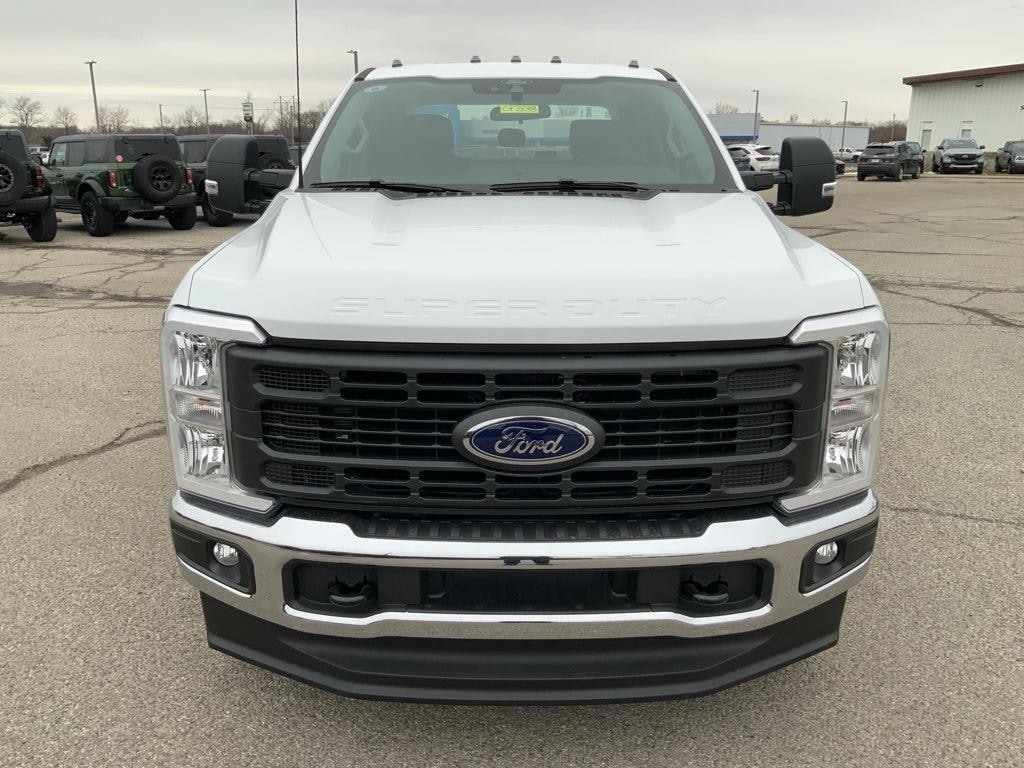 New 2025 Ford Super Duty F-350 SRW XL Truck